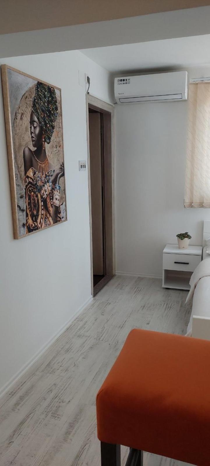 Apartmani Abbazia Banja Luka Værelse billede