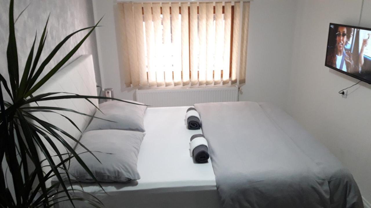 Apartmani Abbazia Banja Luka Eksteriør billede